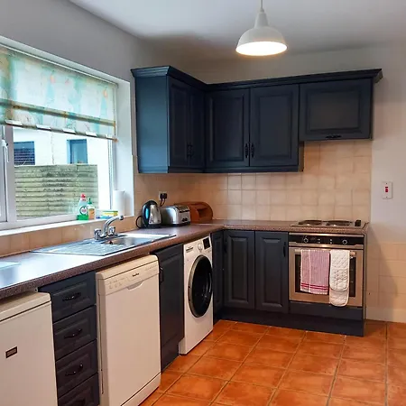 Leitrim Quay - Riverside 4 * County Leitrim